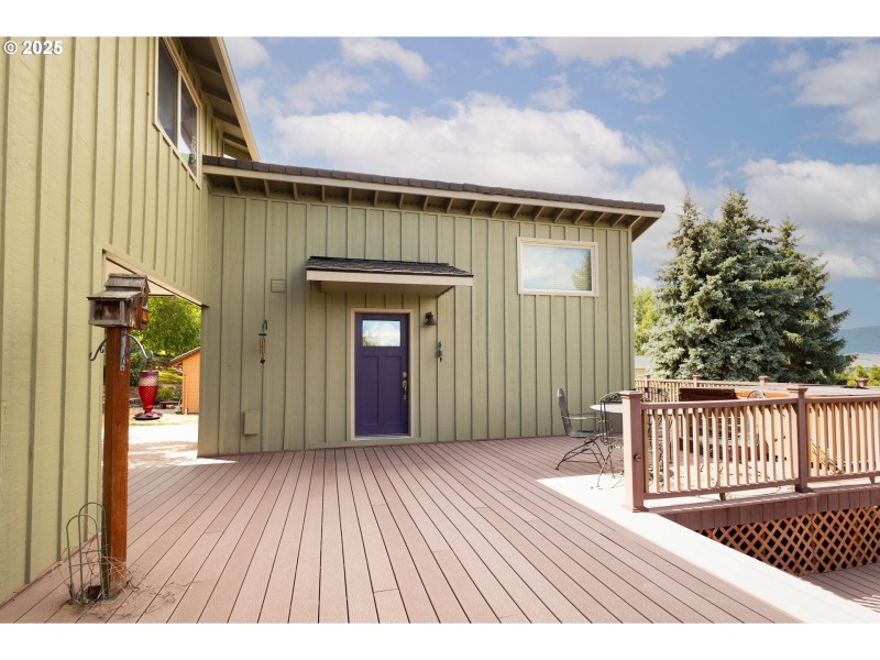 Guest Quarters