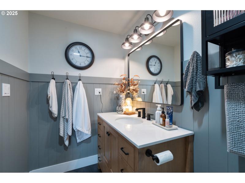 Owner's Suite Bathroom