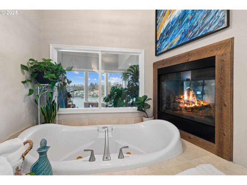 Bathroom, Attached