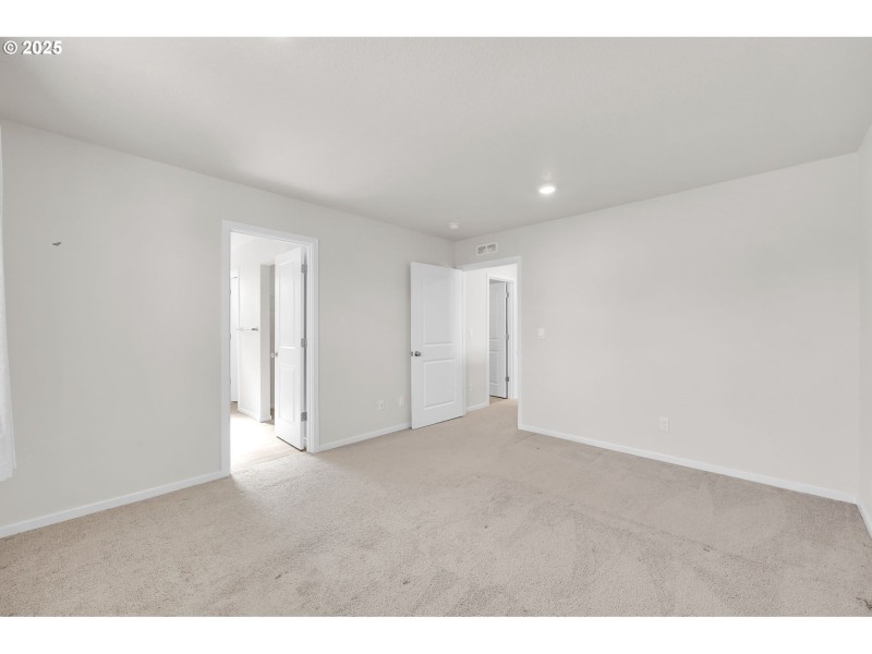 Bedroom, Primary