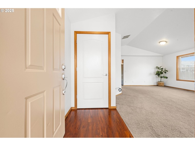 Entrance/Foyer