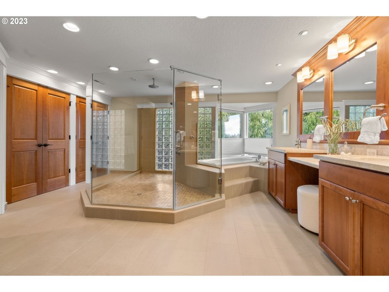 Bathroom, Attached