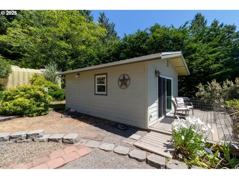 Guest Quarters