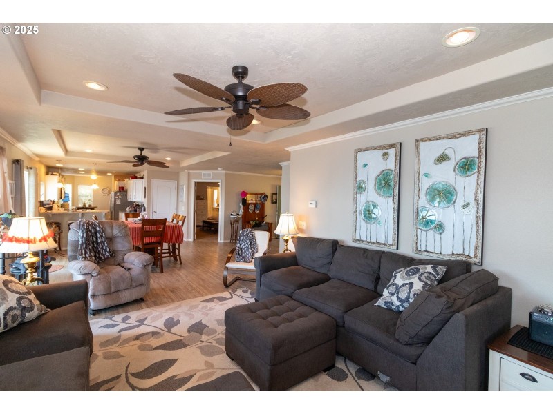 Living Room/Dining Room