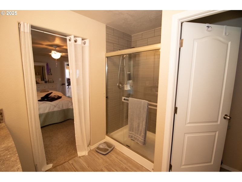 Bathroom, Attached