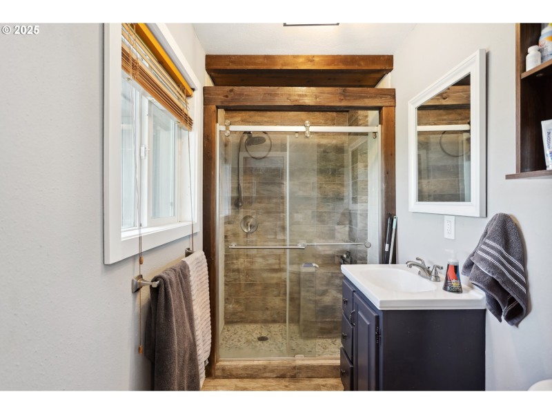 Bathroom, Attached