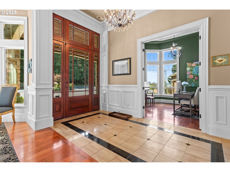 Entrance/Foyer