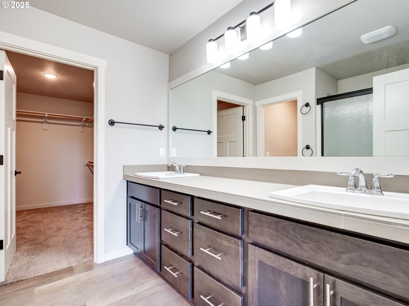Bathroom, Attached