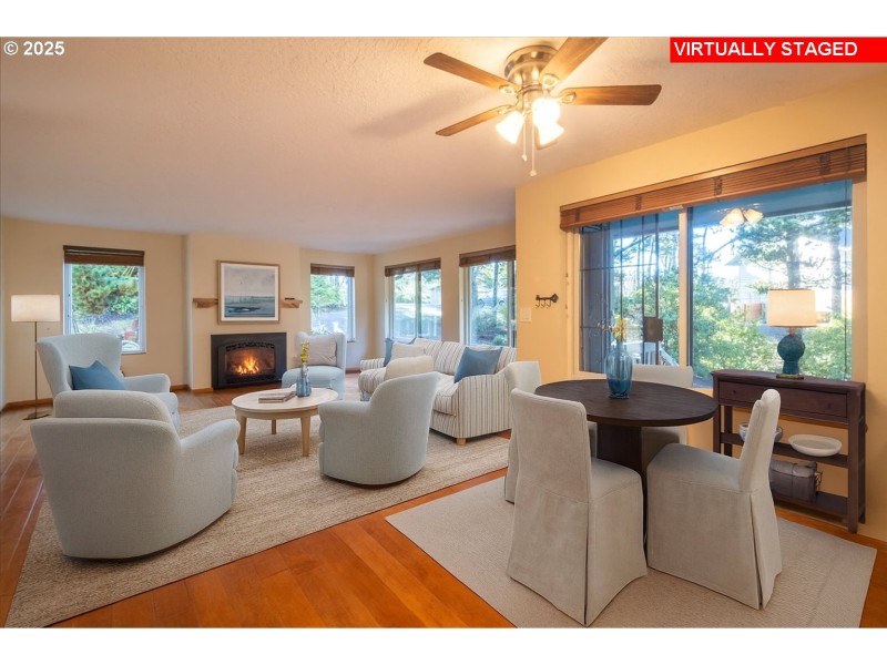 Living Room/Dining Room