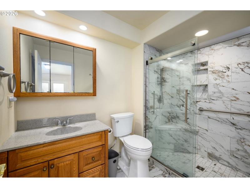 Owner's Suite Bathroom