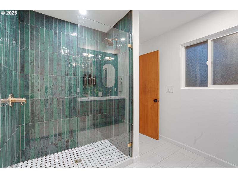 Bathroom, Attached