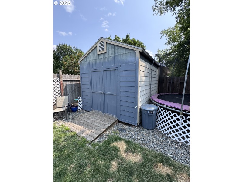 Shed