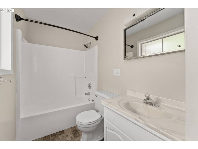 Bathroom, Attached
