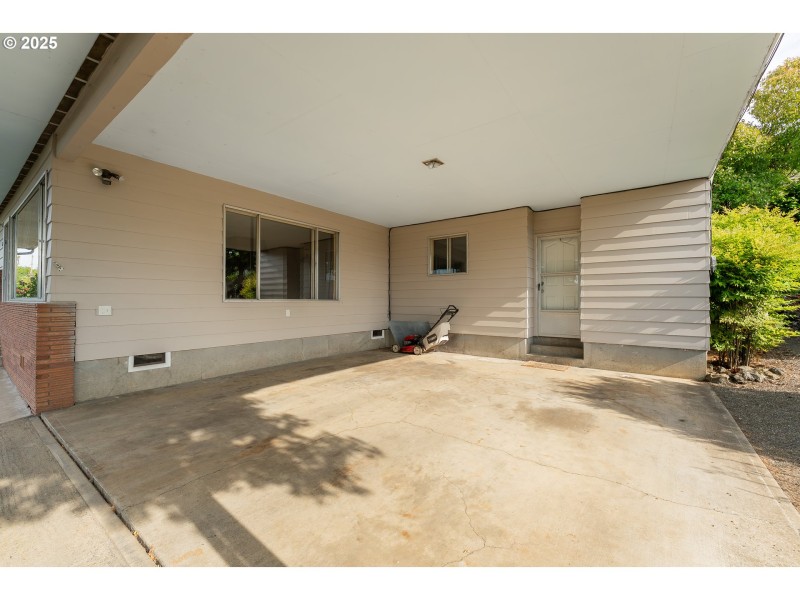 Carport