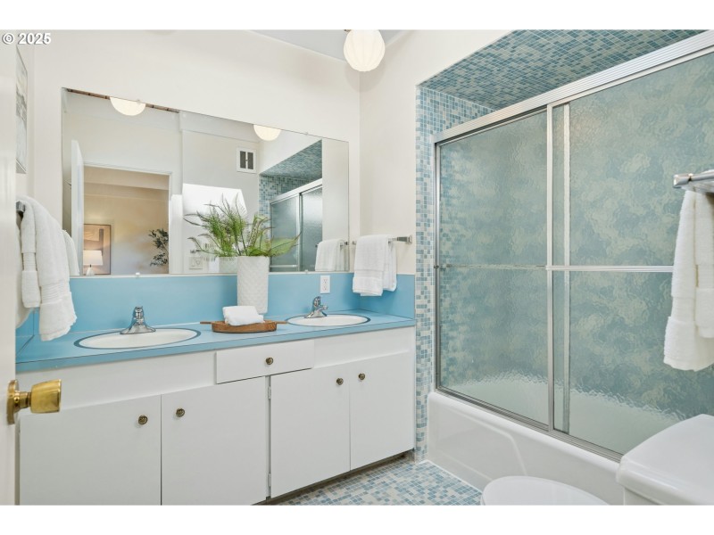 Attached Bathroom #2