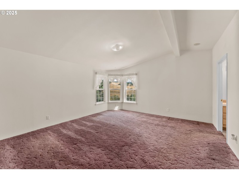 Bedroom, Primary