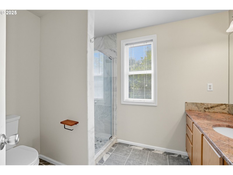 Bathroom, Attached