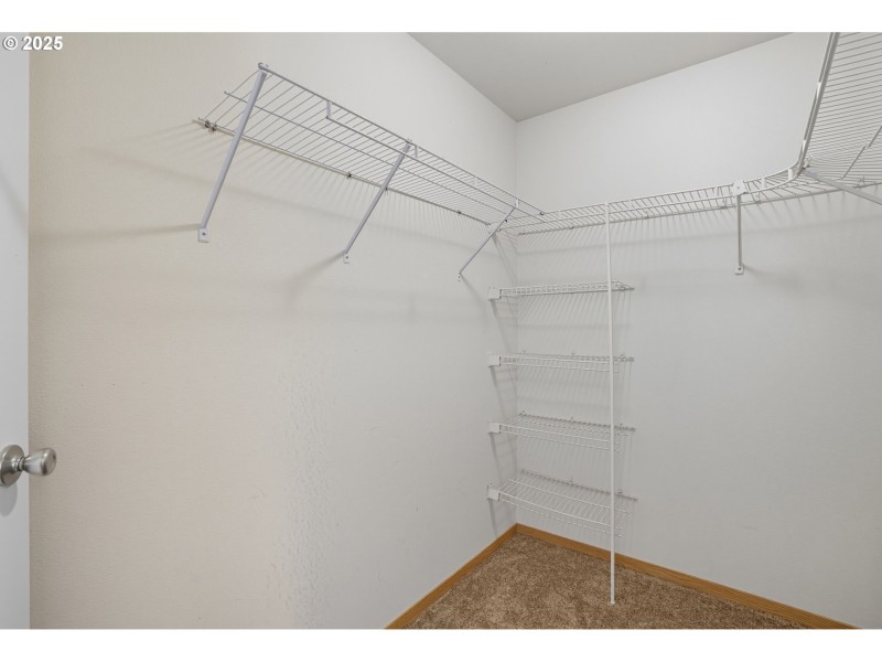 Bedroom, Primary