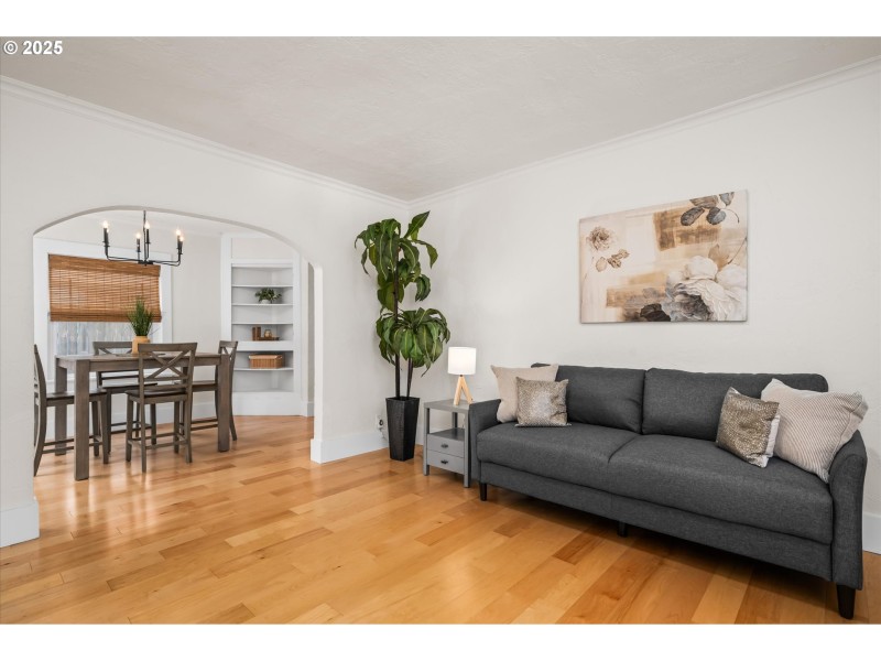 Living Room/Dining Room