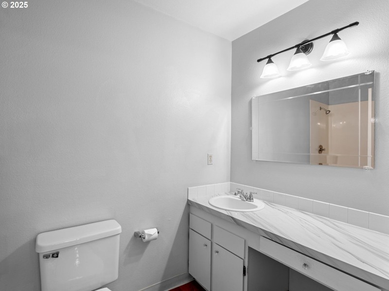 Bathroom, Attached