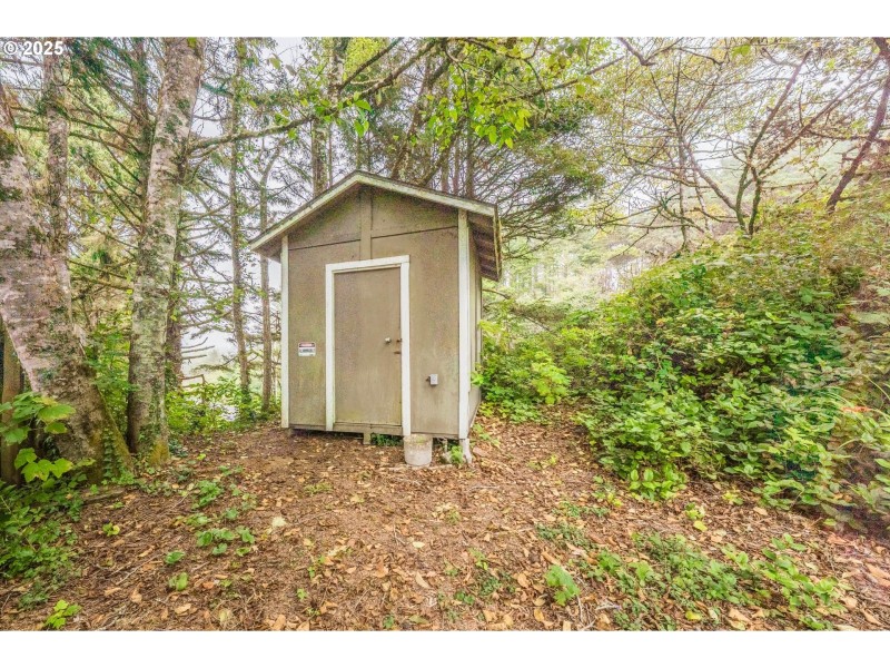 Shed