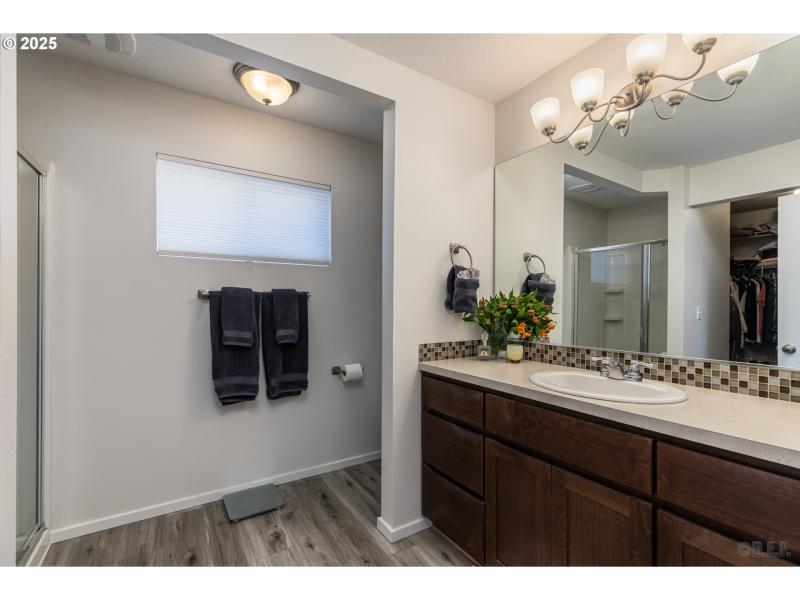 Bathroom, Attached
