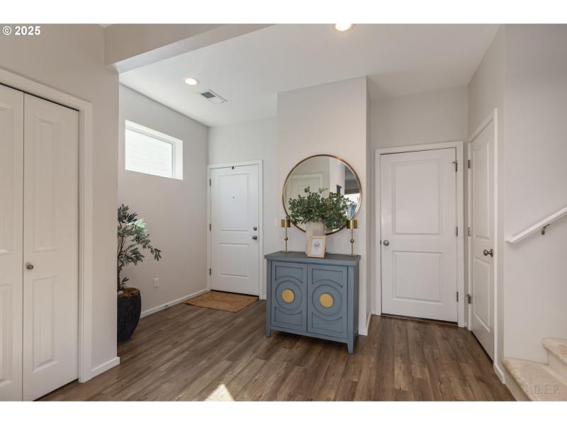 Entrance/Foyer