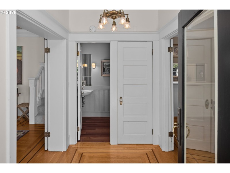 Entrance/Foyer