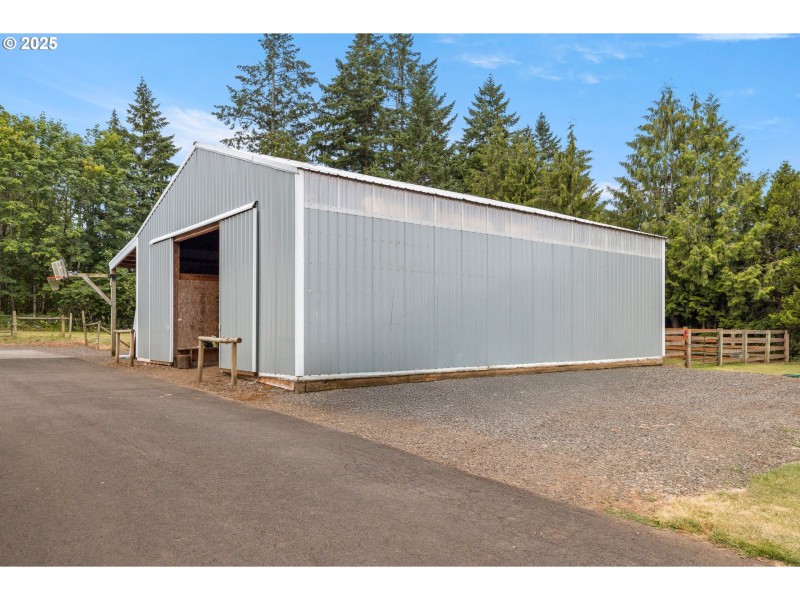 Barn