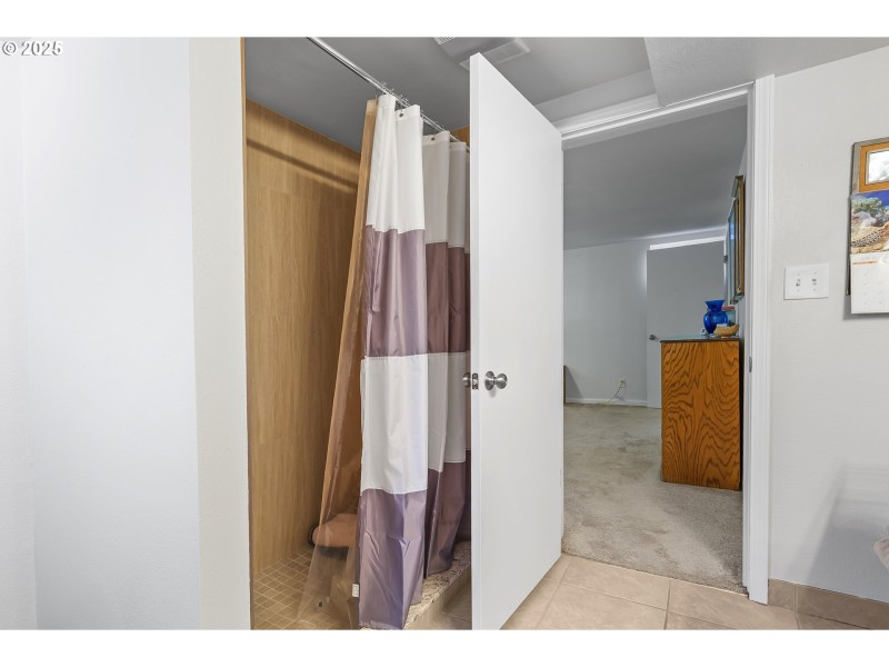 Bathroom, Attached