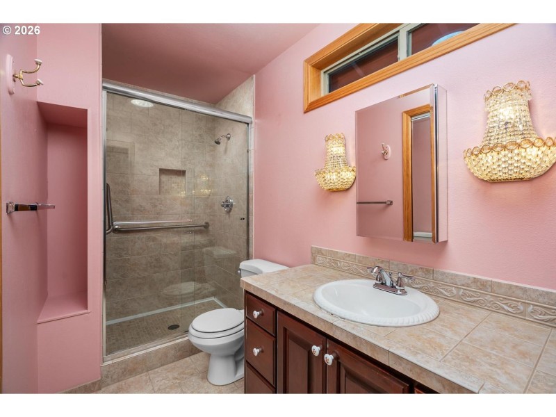 Owner's Suite Bathroom