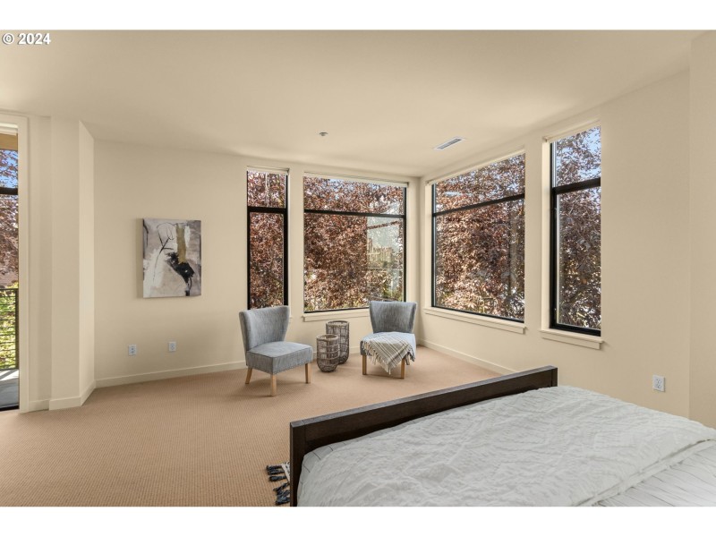 Bedroom, Primary