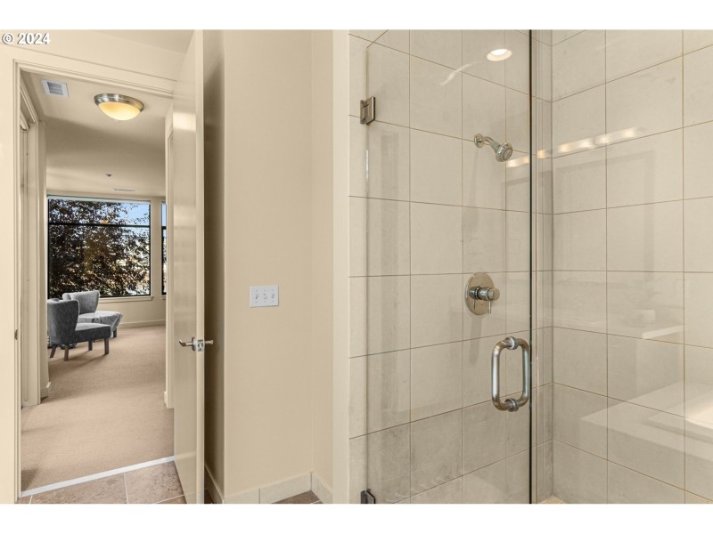Bathroom, Attached