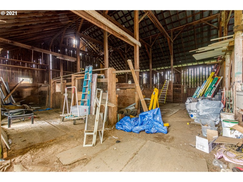 Barn