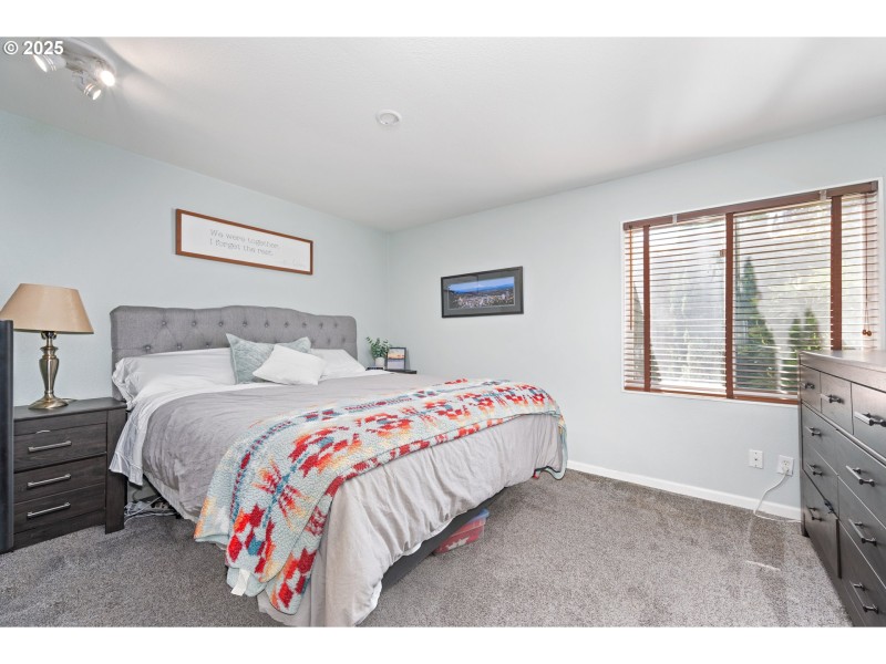 Bedroom, Primary