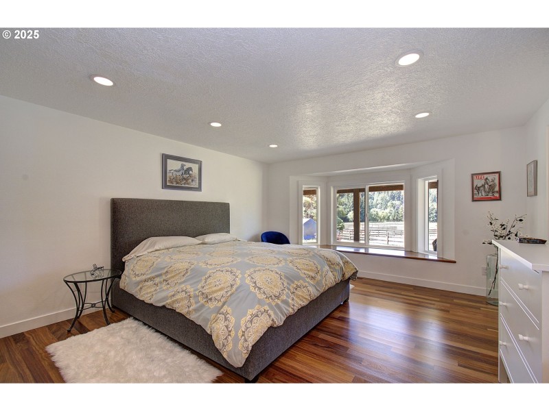 Bedroom, Owner's Suite