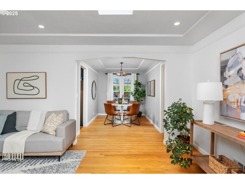 Living Room/Dining Room