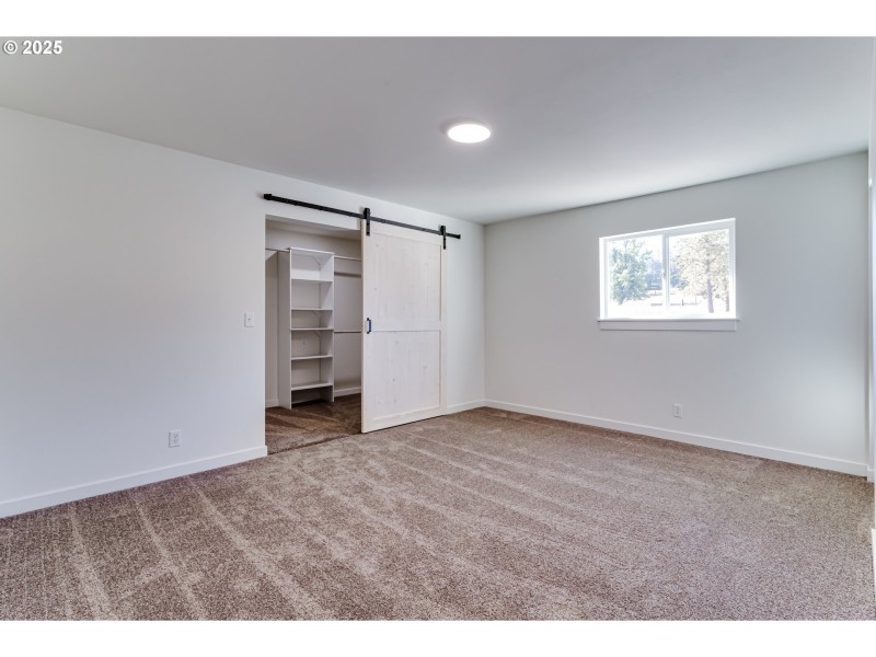 Bedroom, Primary