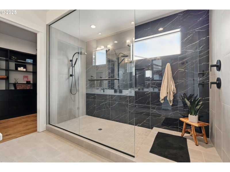 Owner's Suite Bathroom