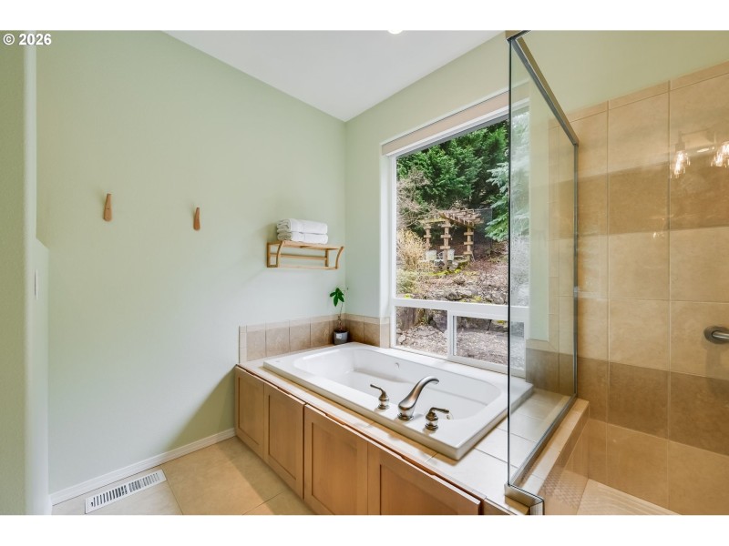 Owner's Suite Bathroom