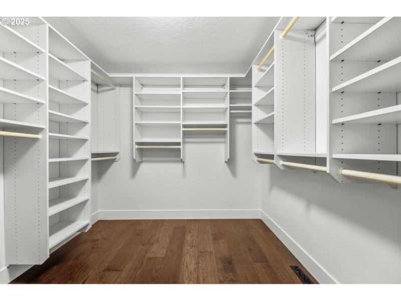 Bedroom, Owner's Suite