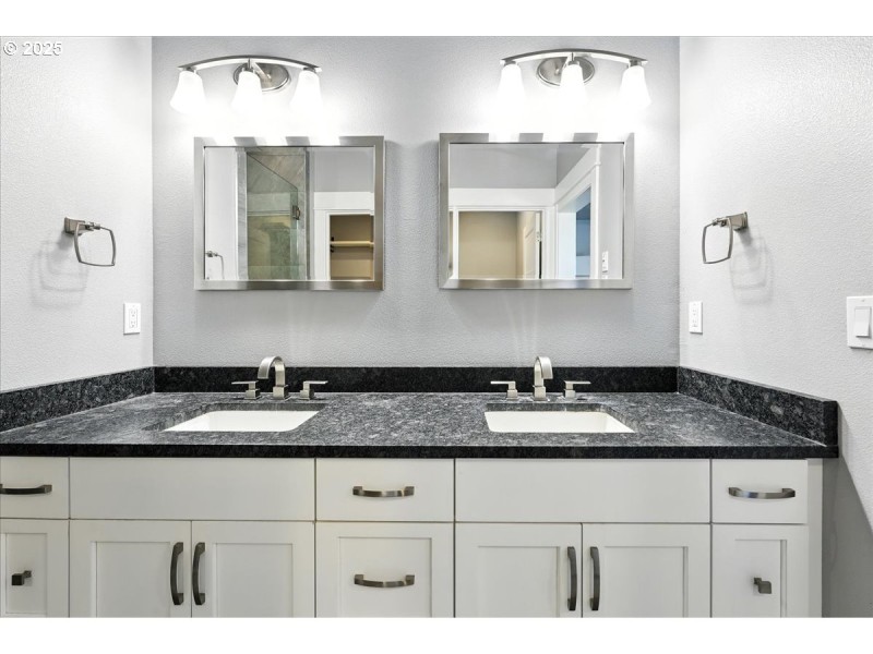 Bathroom, Attached