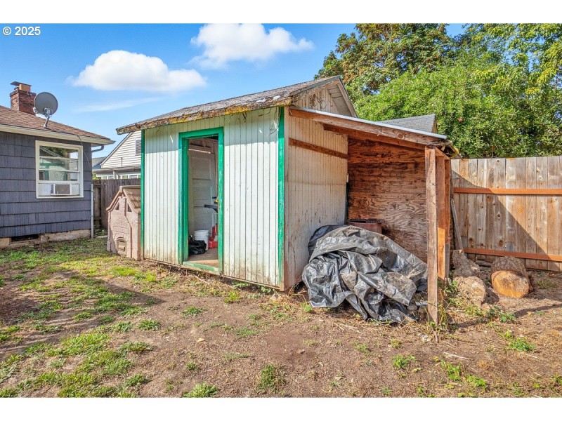 Shed
