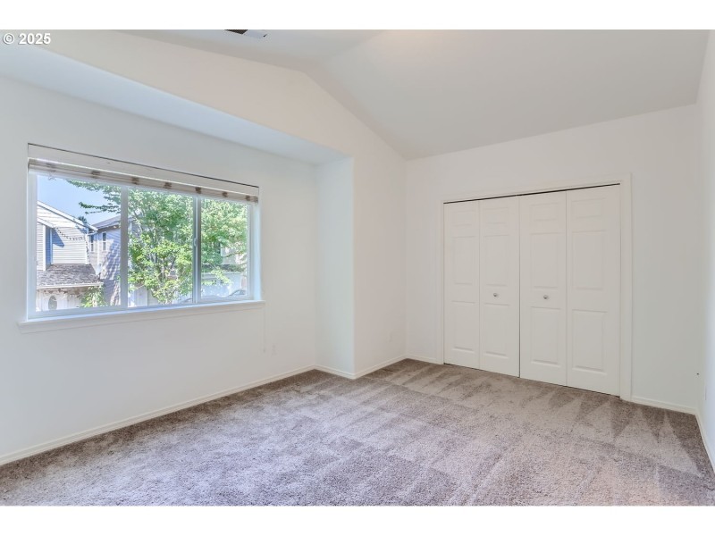 Bedroom, Primary