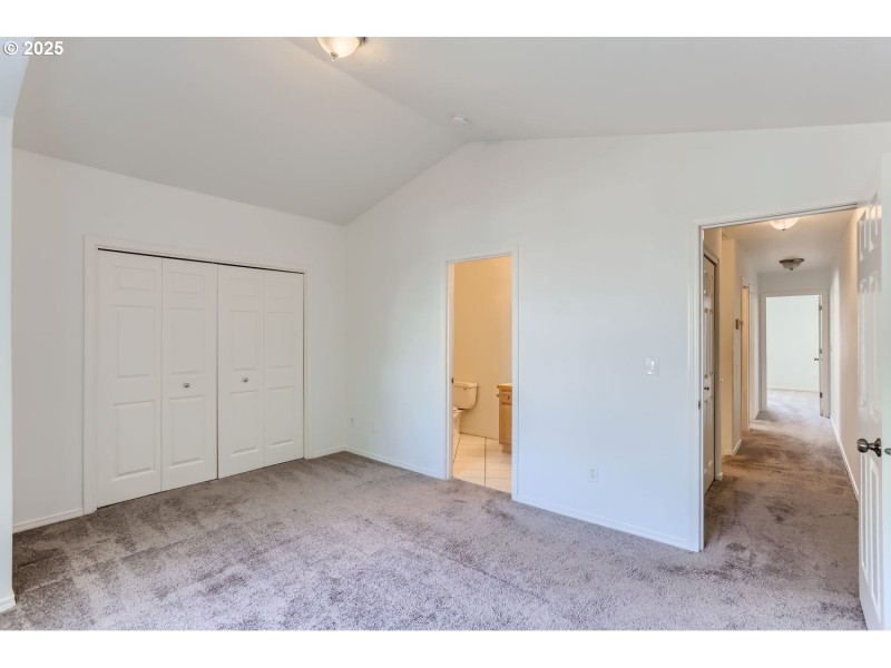 Bedroom, Primary