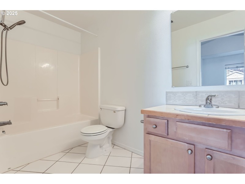 Bathroom, Attached
