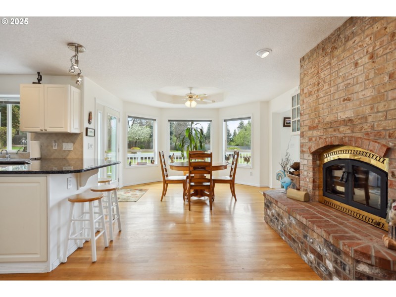 Kitchen/Nook