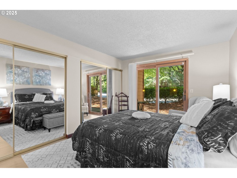 Bedroom, Primary