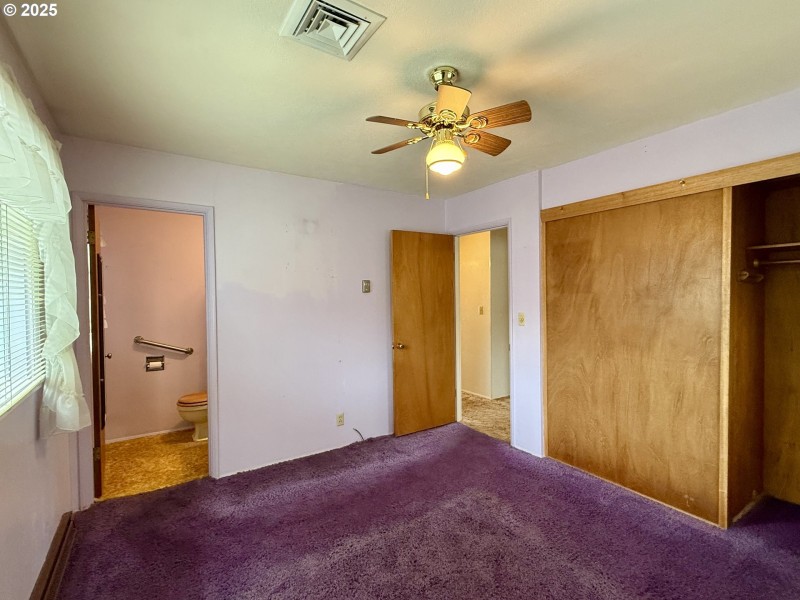 Bathroom, Attached