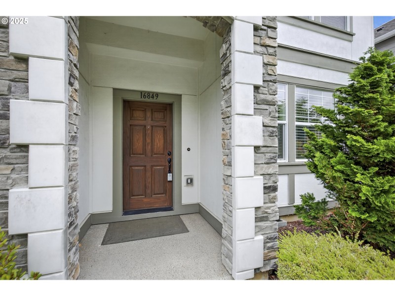 Entrance/Foyer